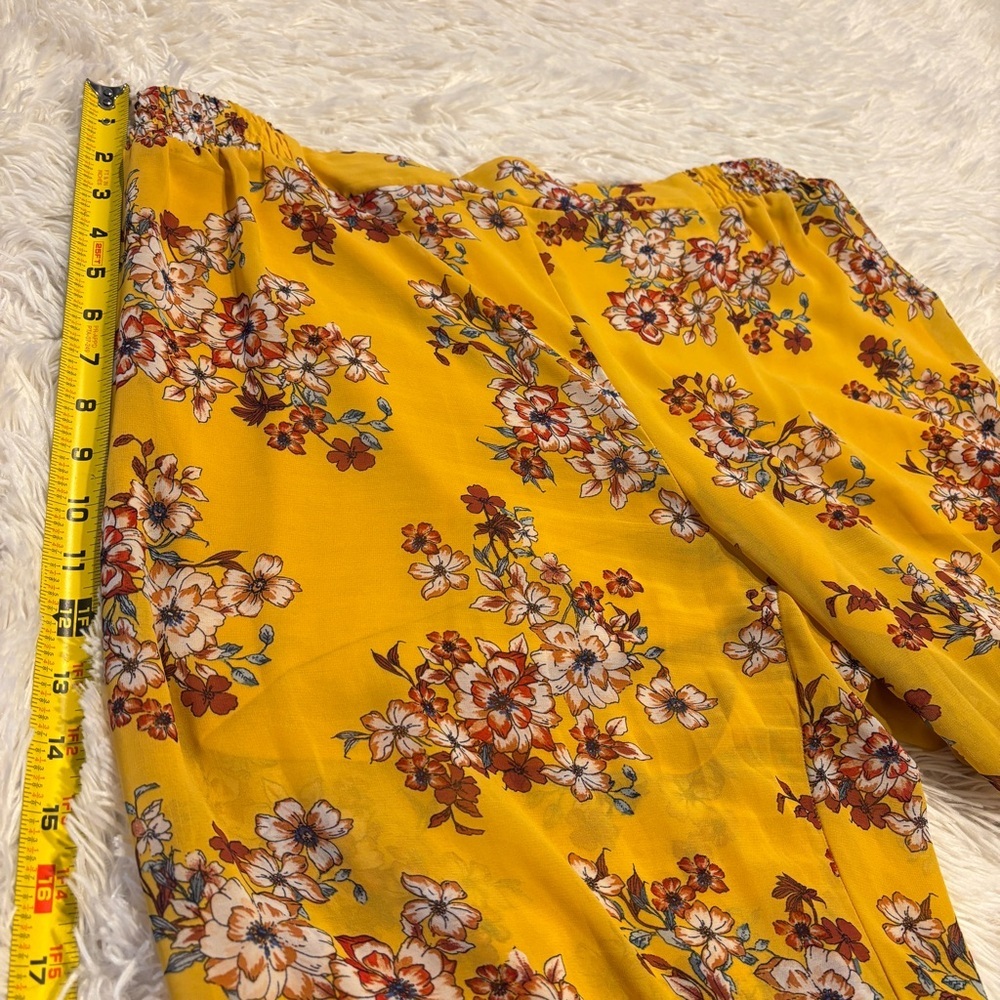 Torrid - Wide Leg Pants Yellow Floral Chiffon Semi Sheer with Short - Size 1 - Picture 10 of 13
